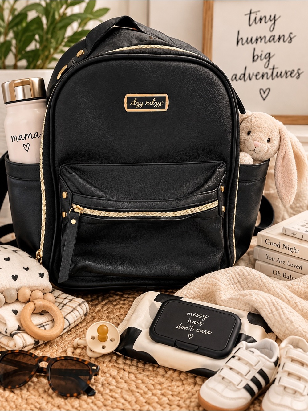 Itzy Ritzy Mini Plus Black Gold Vegan Leather Diaper Bag Backpack Noir